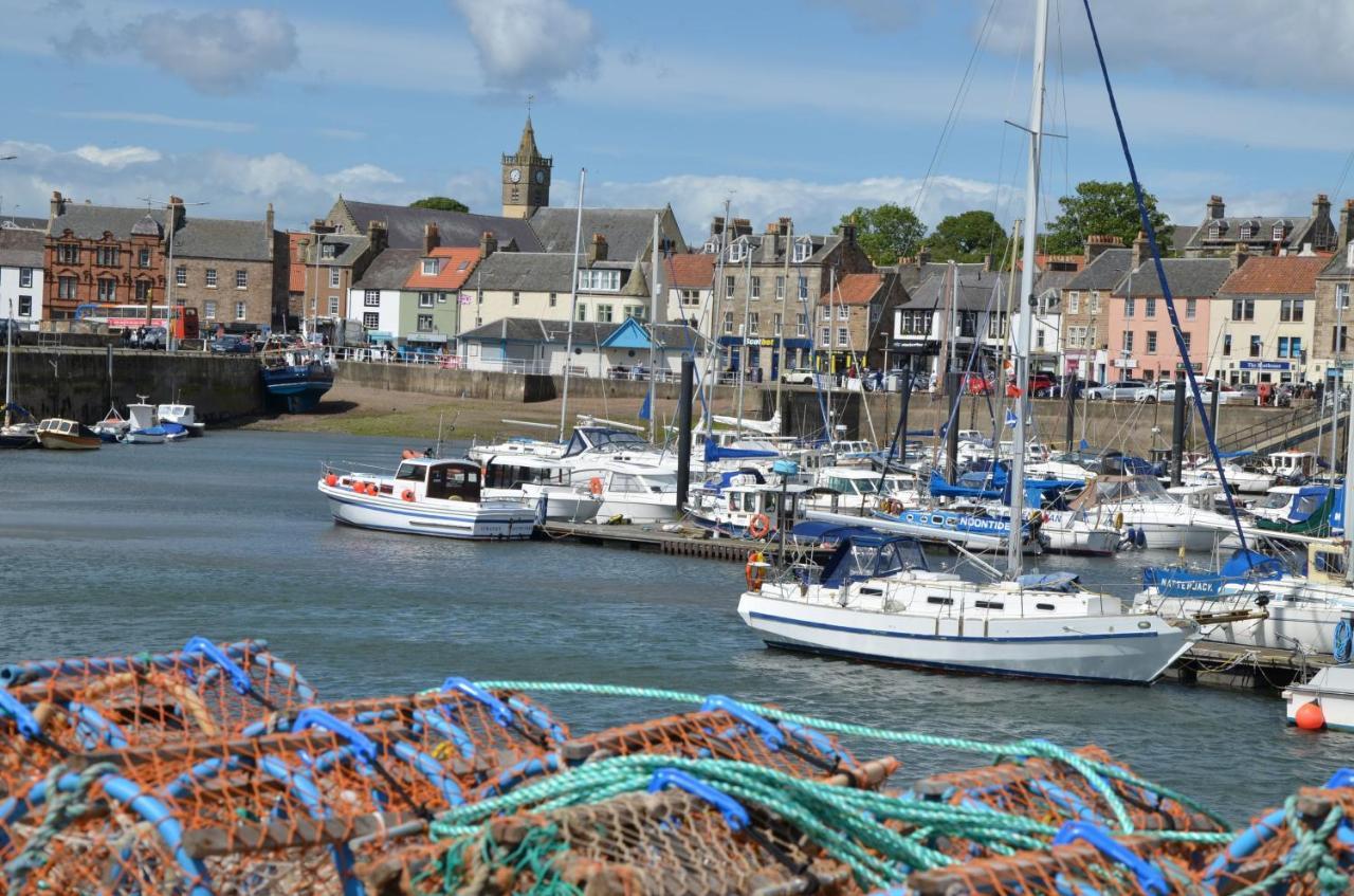 Tall Ship - Three-bedroom Coastal House With Sea Views Holiday home Anstruther
